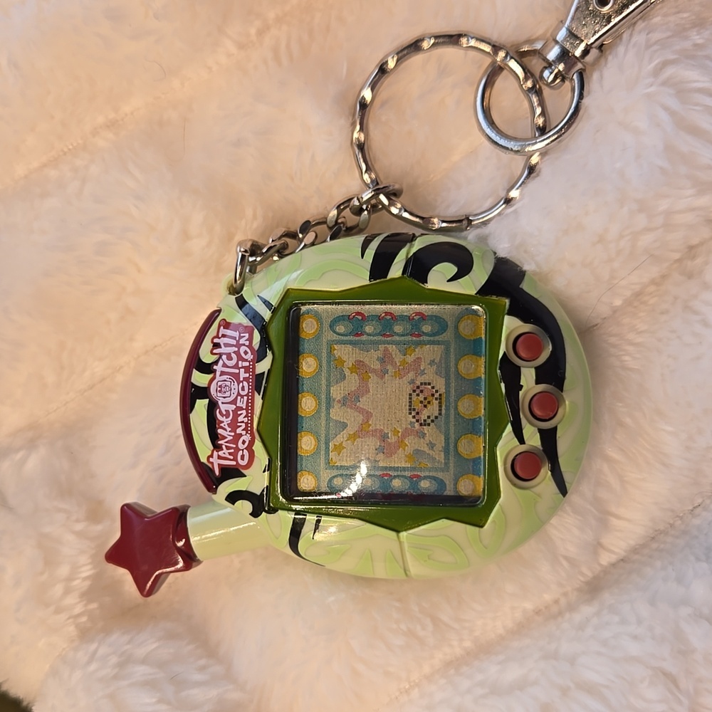 Tamagotchi Connection v4.5 English Green Tribal USA Shell 2007
